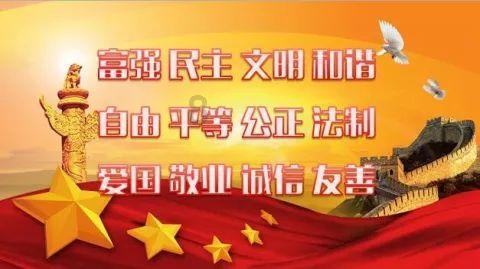 流浪狗将藏在门外食物占为己有，狗狗：下次少搁点盐，想齁死我么